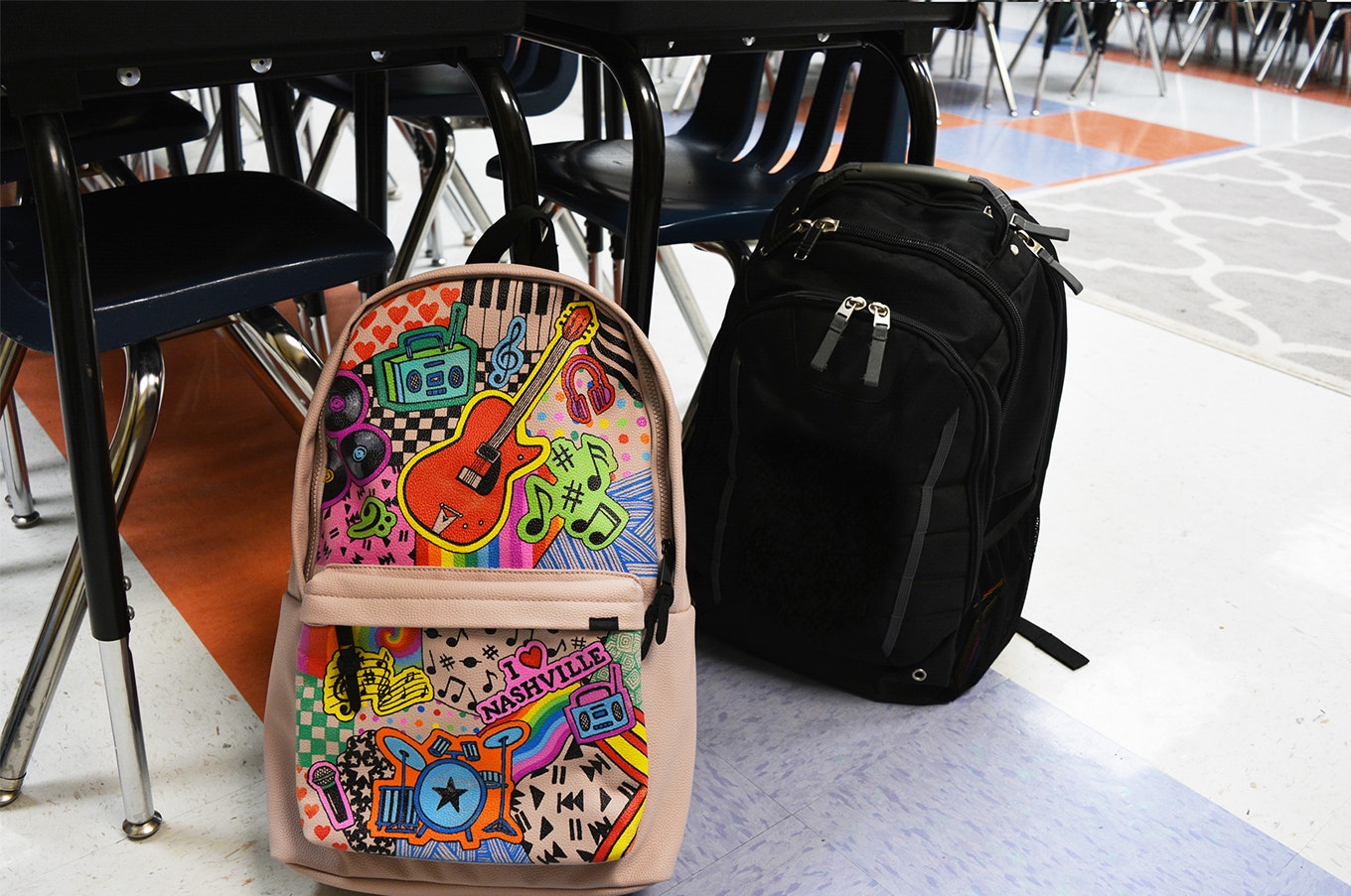 PERSONALIZED BACKPACKS WITH SHARPIE